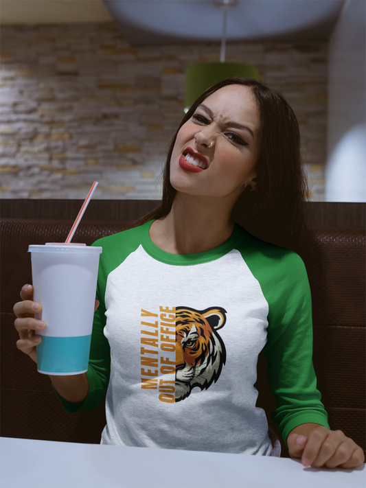 Unisex -Quarter Sleeve Raglan Shirt